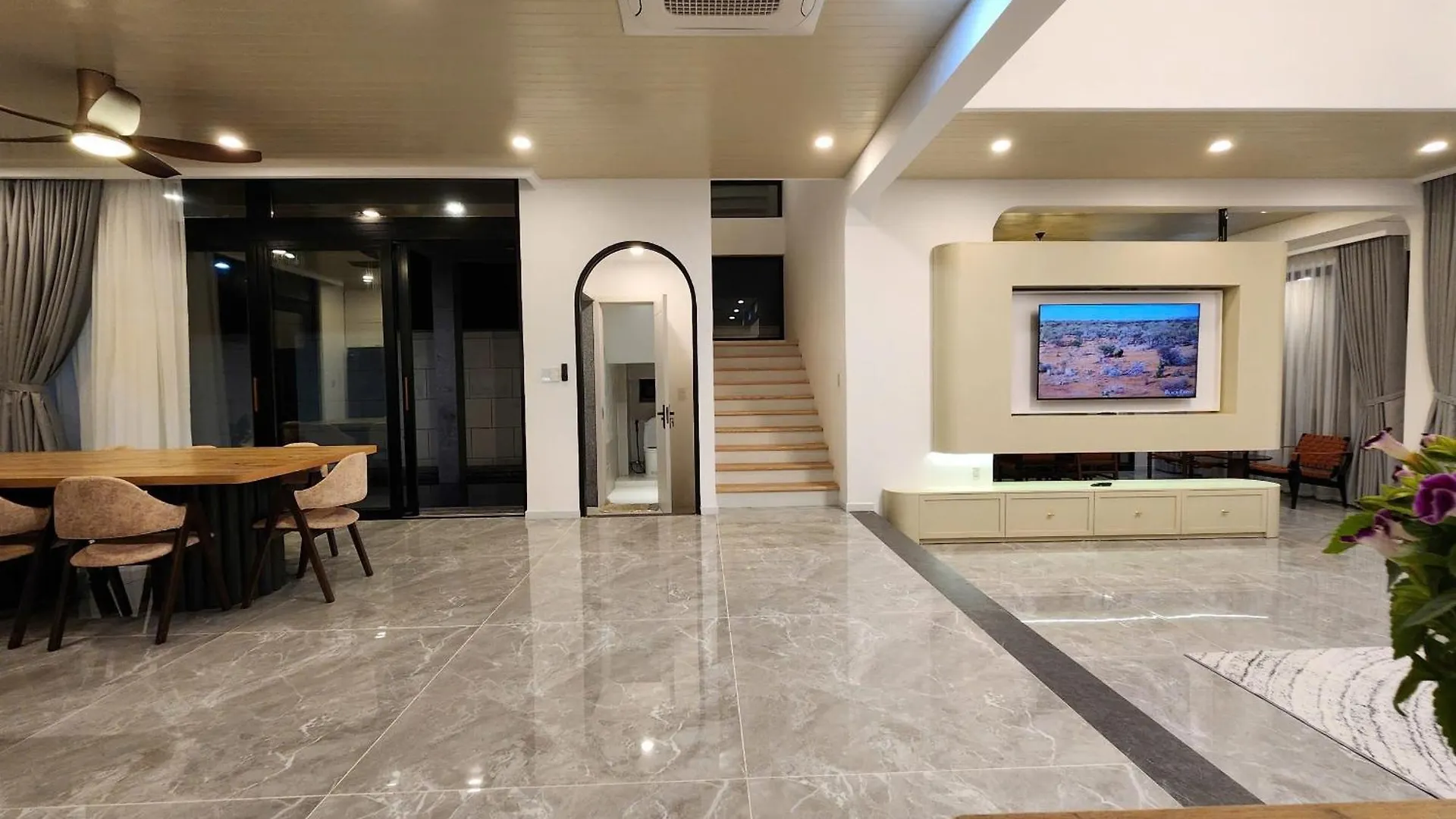 Jenan Villa Da Nang Vietnam
